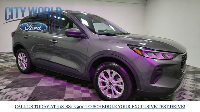 Certified 2025 Ford Escape Active AWD/4WD image 3