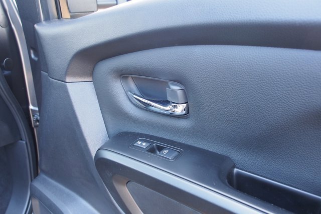 Used 2023 Nissan Titan PRO-4X w/ Pro-4x Convenience Package AWD/4WD image 14