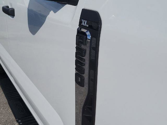 Certified 2024 Ford F250 XL w/ XL Chrome Package AWD/4WD image 9