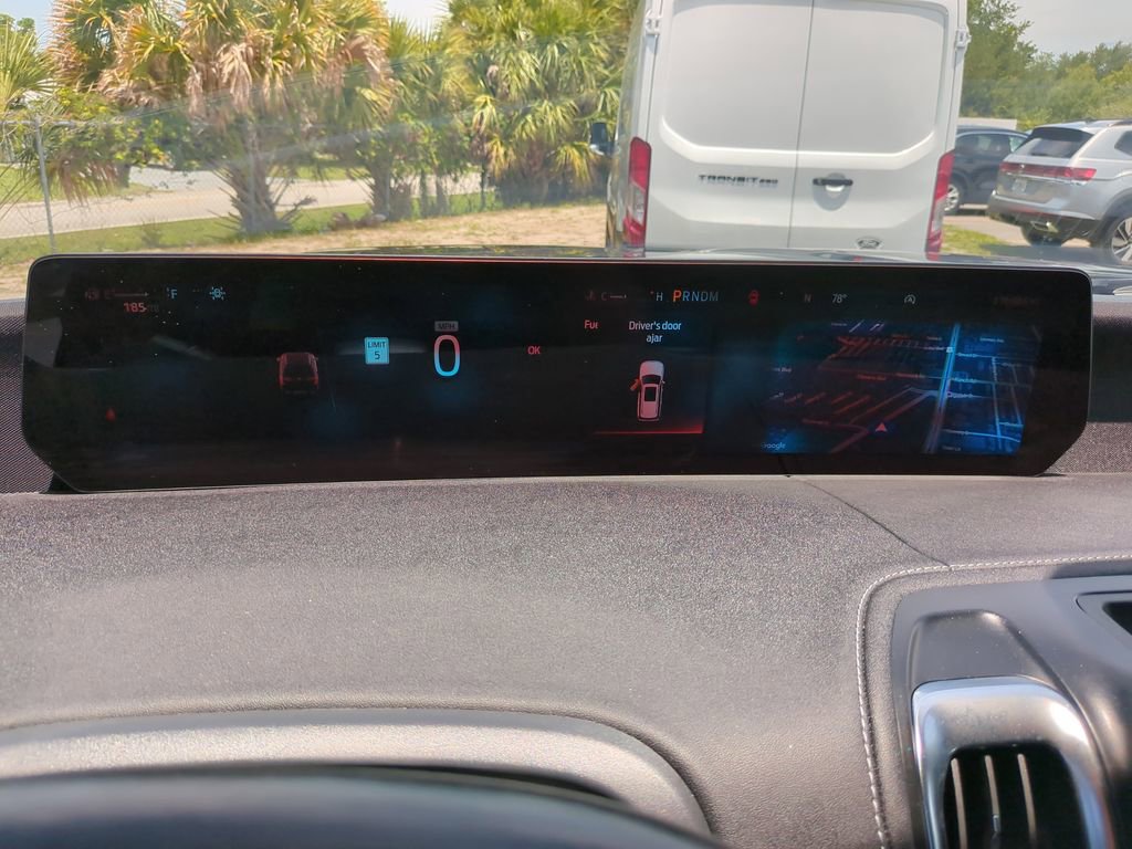 Certified 2025 Ford Expedition Platinum AWD/4WD image 37