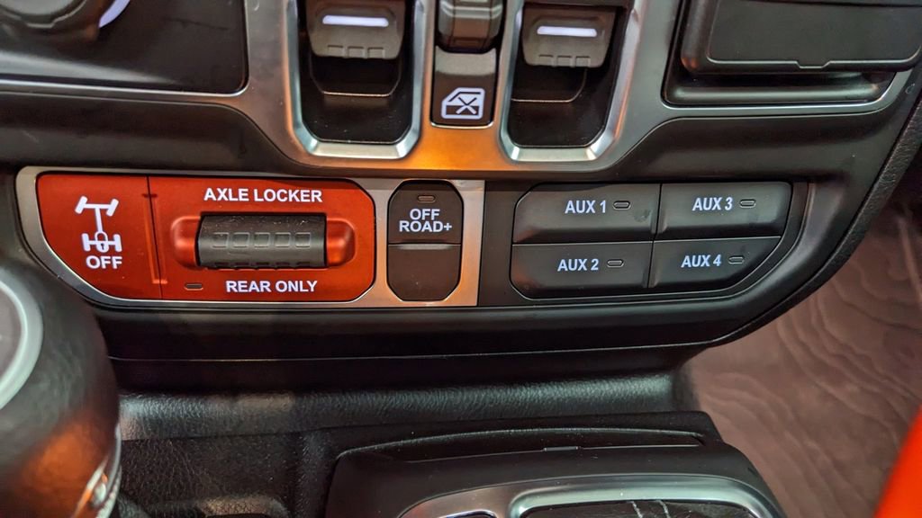 Used 2025 Jeep Wrangler Unlimited Sport S 4xe AWD/4WD image 29