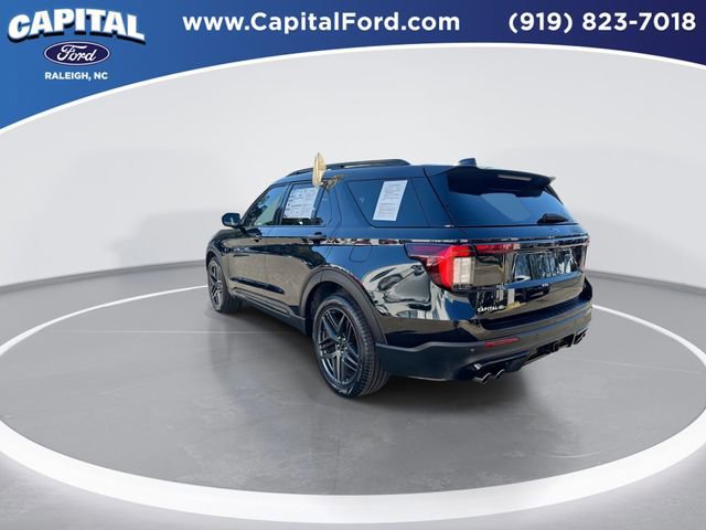 Certified 2025 Ford Explorer ST image 4
