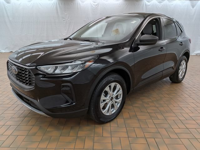 Certified 2023 Ford Escape Active AWD/4WD image 3