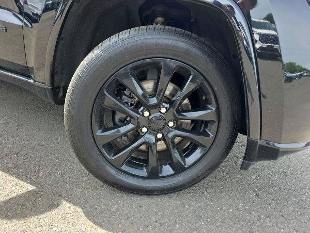 Used 2022 Jeep Grand Cherokee Laredo X AWD/4WD image 11