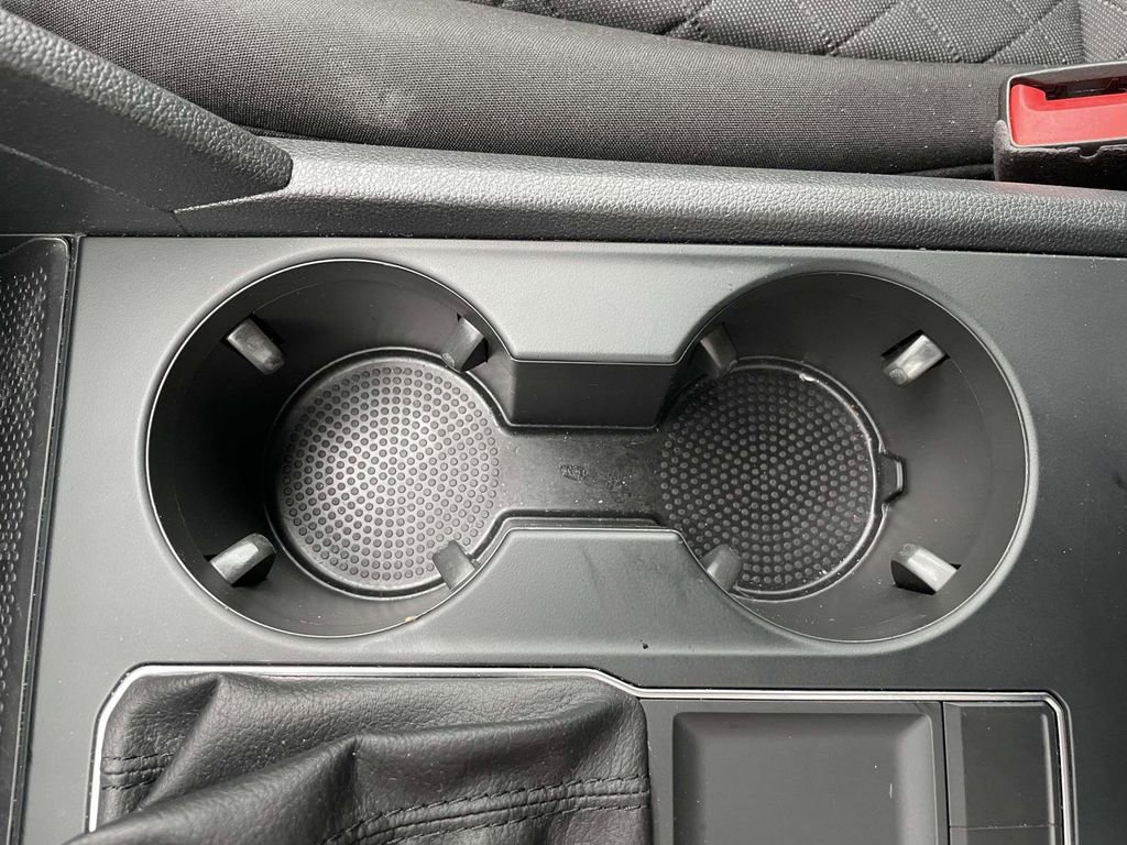 Used 2020 Volkswagen Atlas Cross Sport S FWD image 18