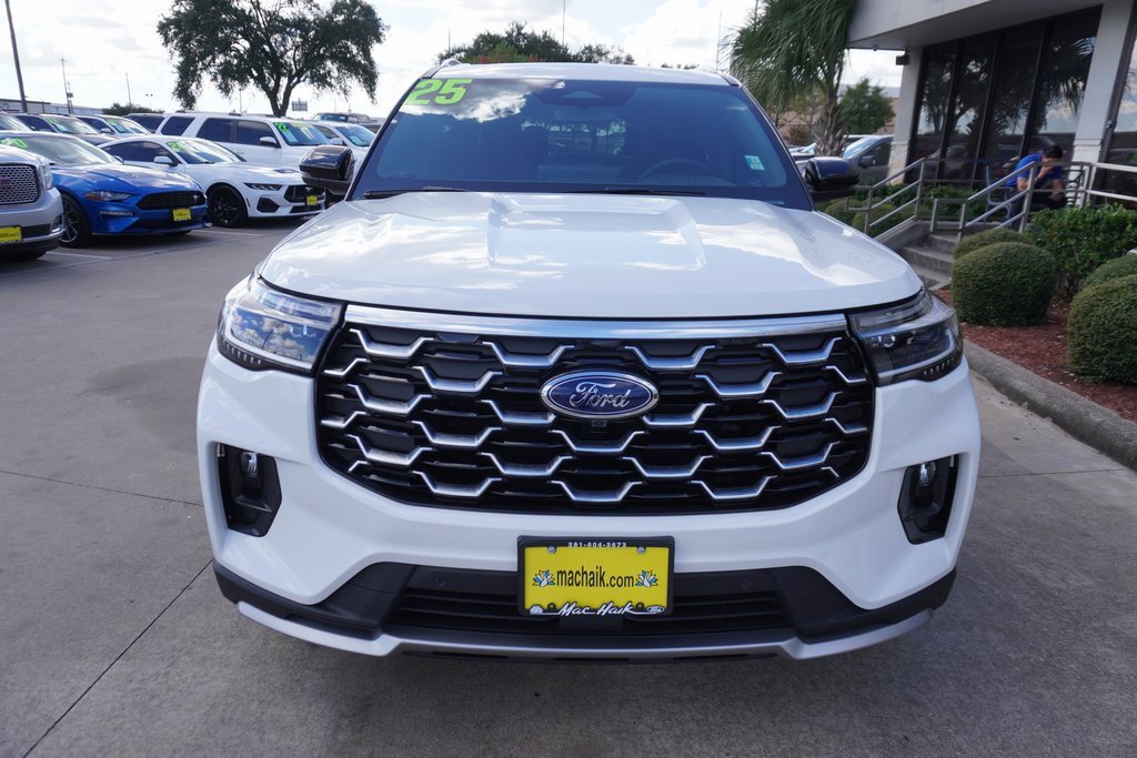 Certified 2025 Ford Explorer Platinum image 6