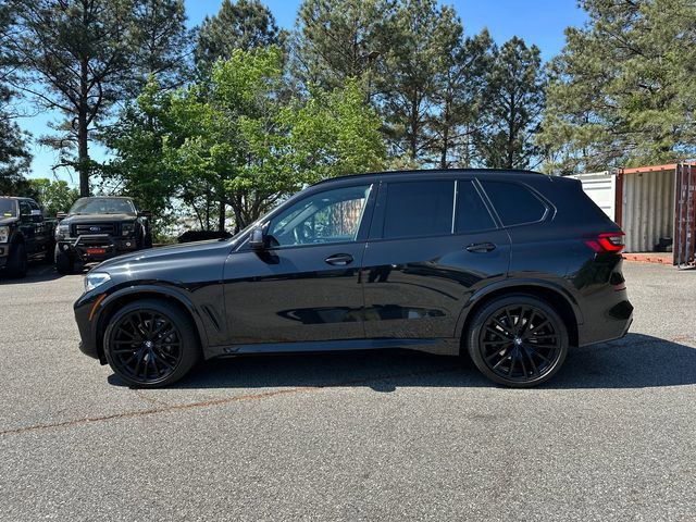 Used 2021 BMW X5 sDrive40i w/ M Sport Package RWD image 2