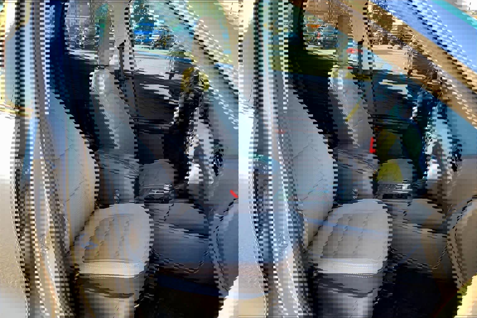 Certified 2022 Ford Escape S image 10