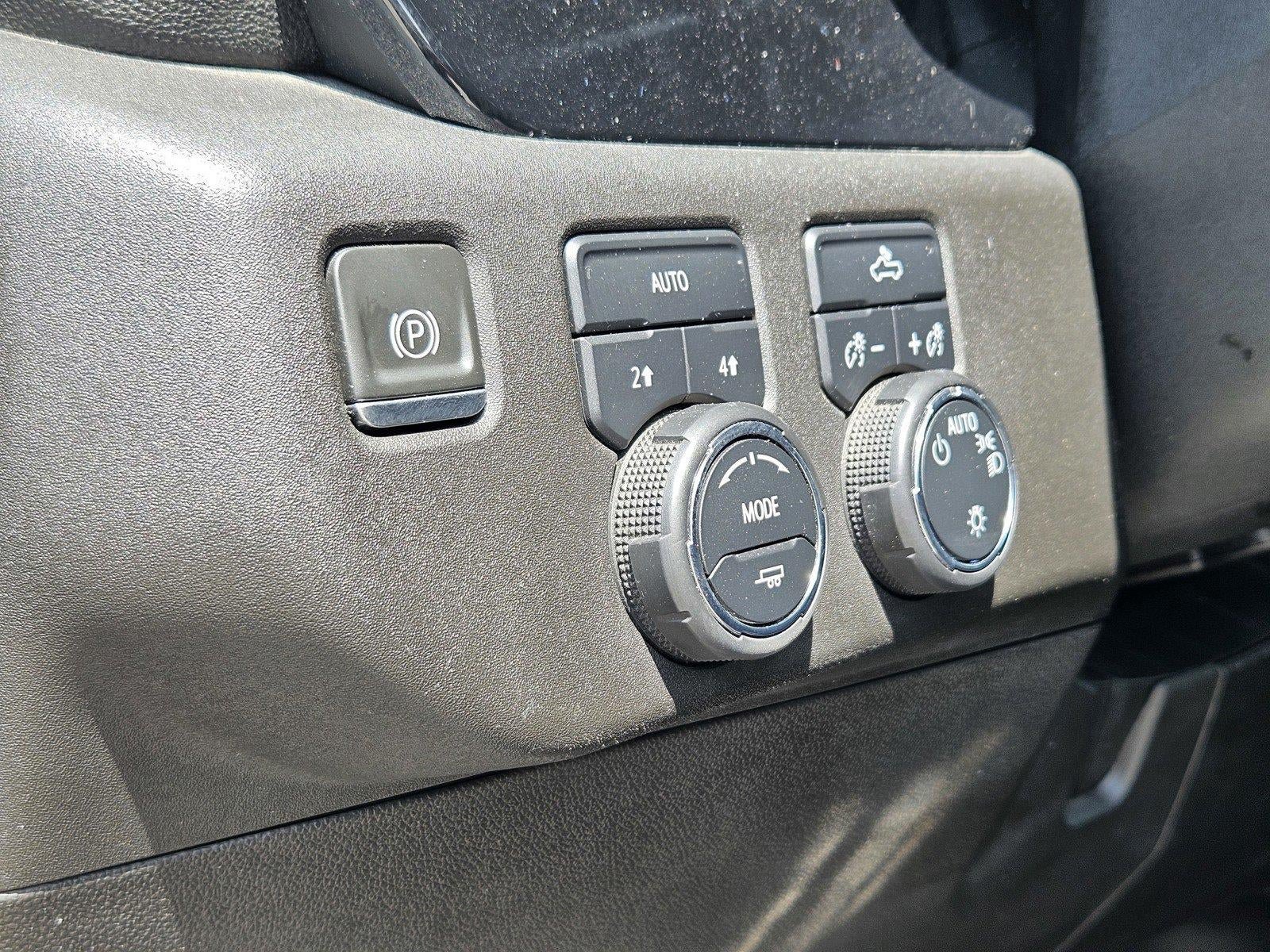 Used 2023 Chevrolet Silverado 1500 LT AWD/4WD image 16