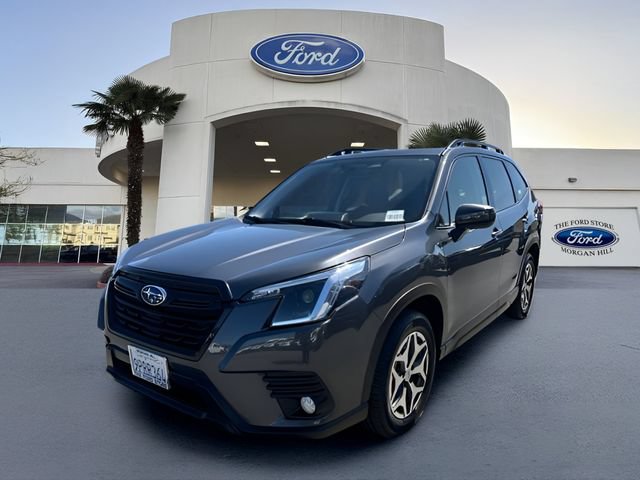 Used 2022 Subaru Forester Premium AWD/4WD image 2