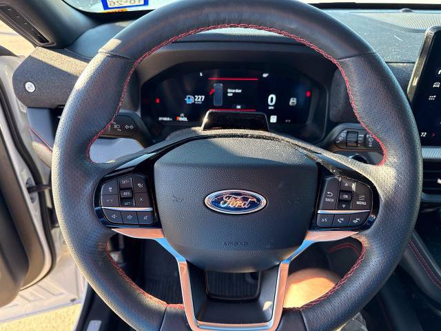 Certified 2025 Ford Explorer ST-Line AWD/4WD image 22
