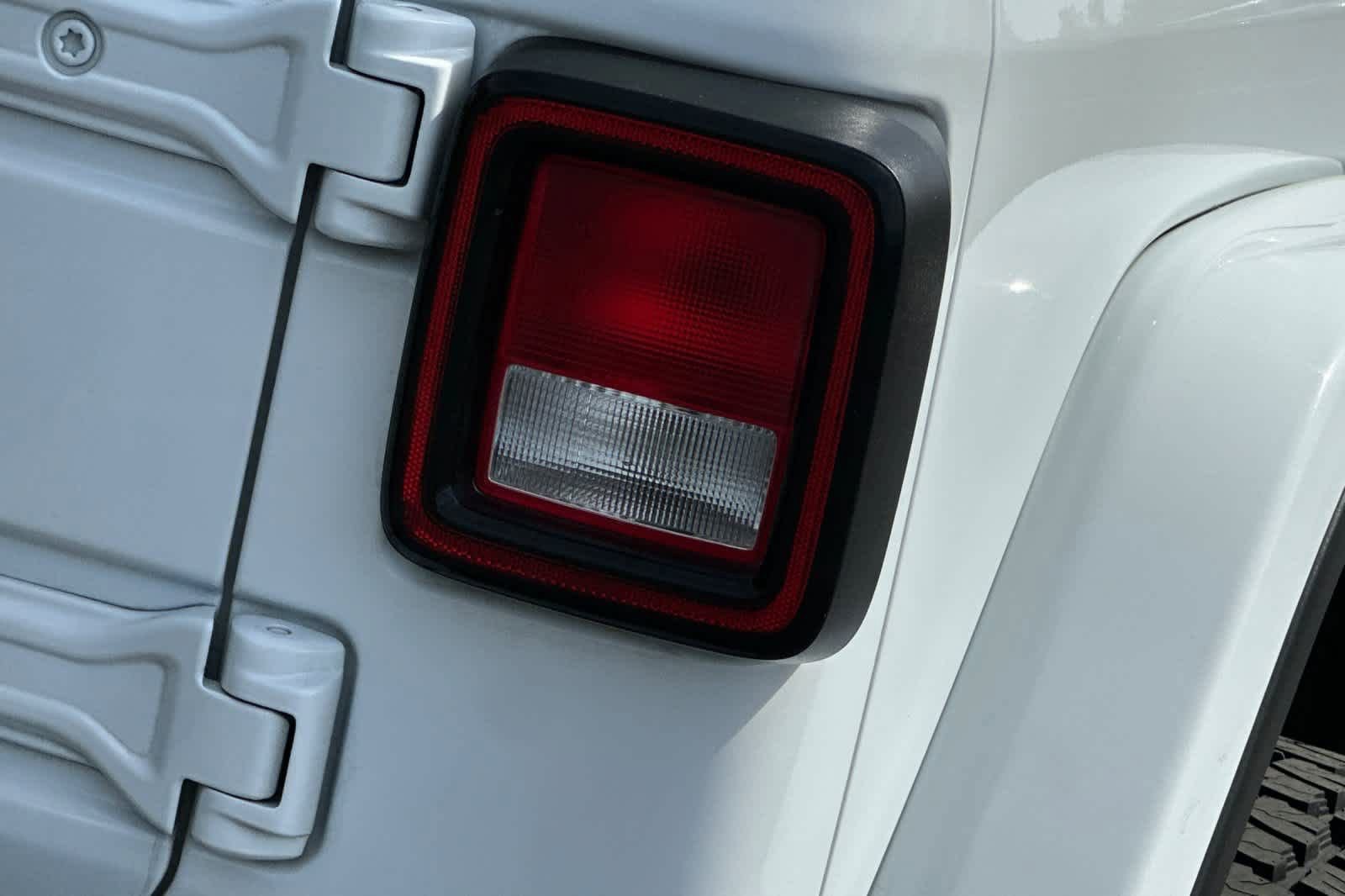 Used 2021 Jeep Wrangler Unlimited Rubicon image 27