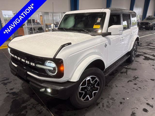 Certified 2023 Ford Bronco Outer Banks AWD/4WD image 1