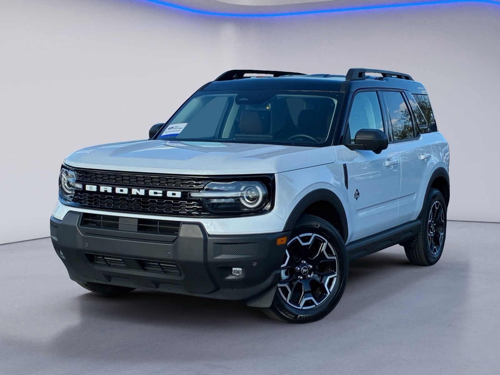 Certified 2025 Ford Bronco Sport Outer Banks w/ Outer Banks Tech Package+ AWD/4WD image 2