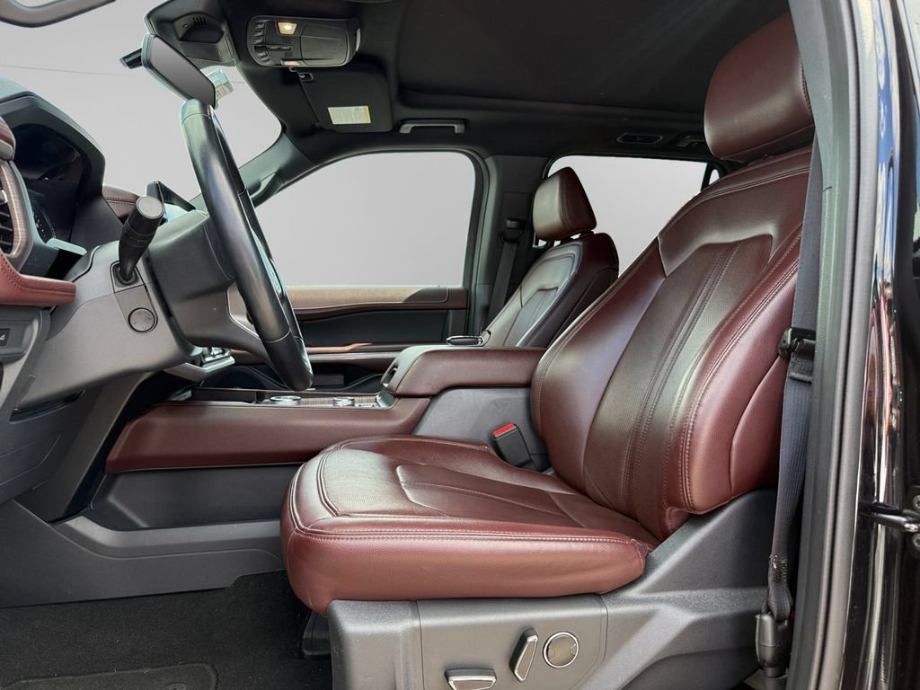Certified 2024 Ford Expedition Limited AWD/4WD image 9