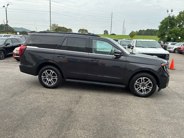 Certified 2025 Ford Expedition Active AWD/4WD image 28