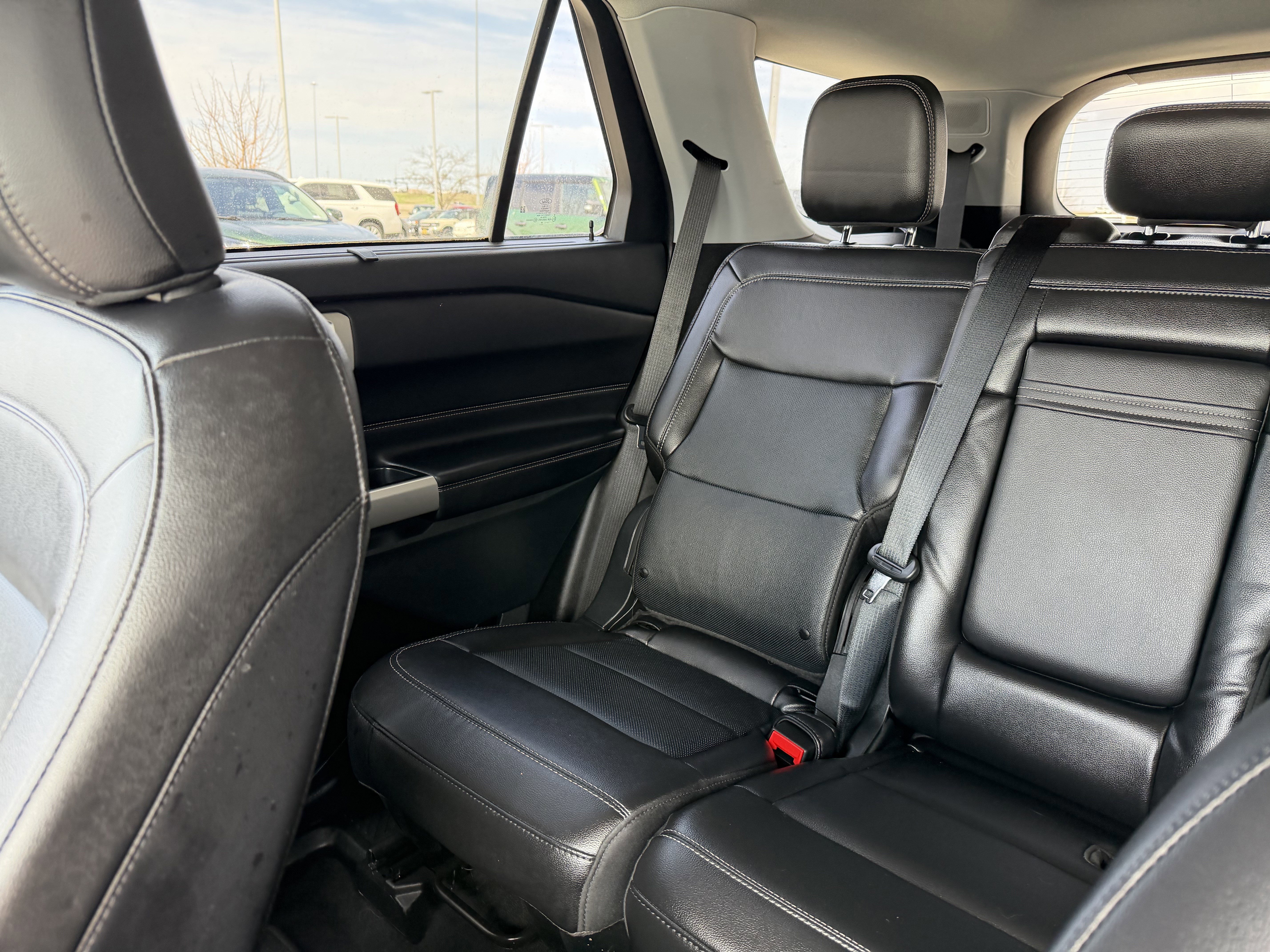 Certified 2023 Ford Explorer Limited w/ Limited Technology Package AWD/4WD image 12