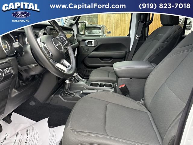 Used 2022 Jeep Wrangler Unlimited Sahara image 17