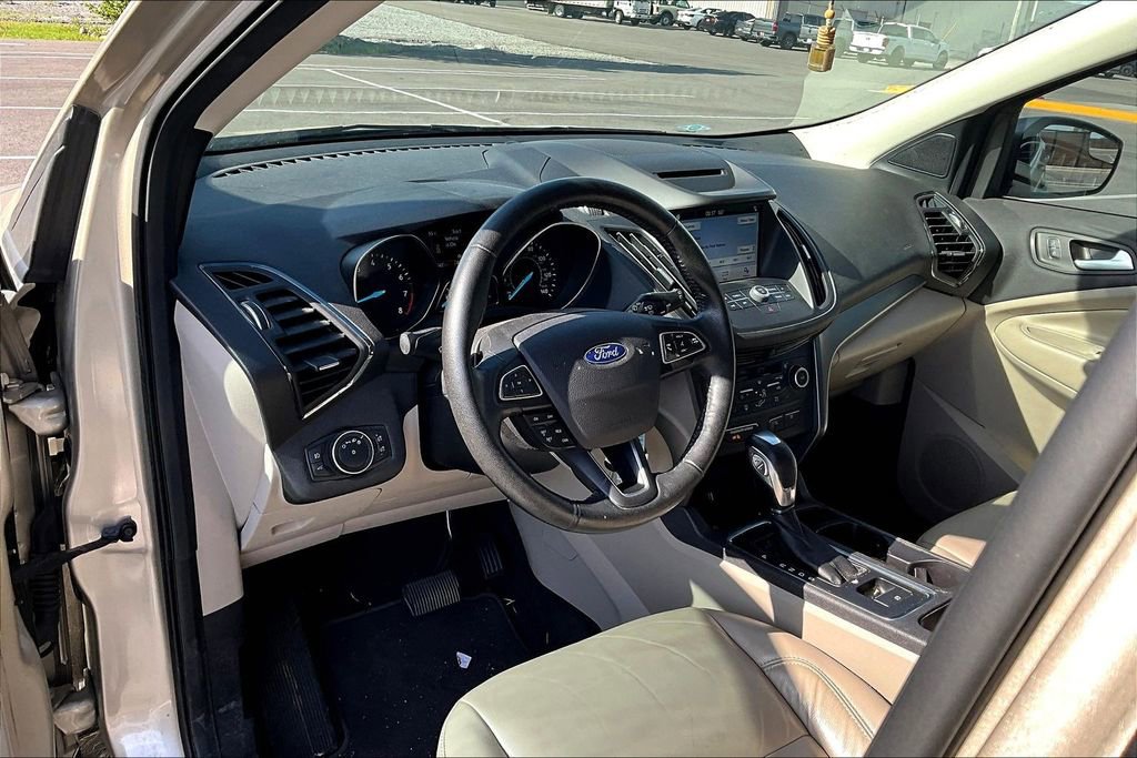 Certified 2018 Ford Escape SEL AWD/4WD image 10