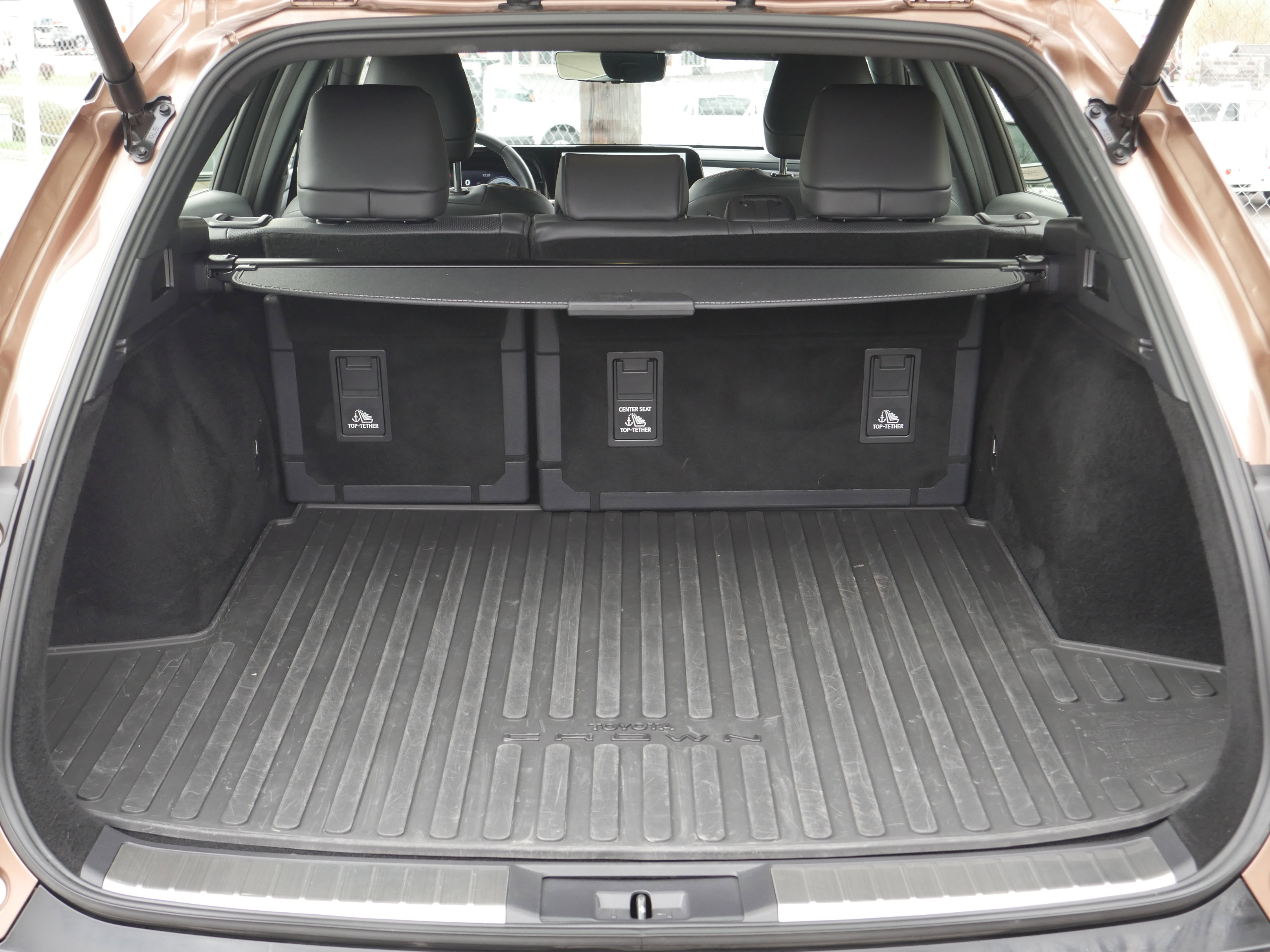 Used 2025 Toyota Crown Signia w/ Advanced Technology Package image 26