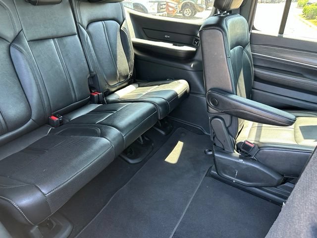 Used 2024 Jeep Wagoneer Series II AWD/4WD image 12