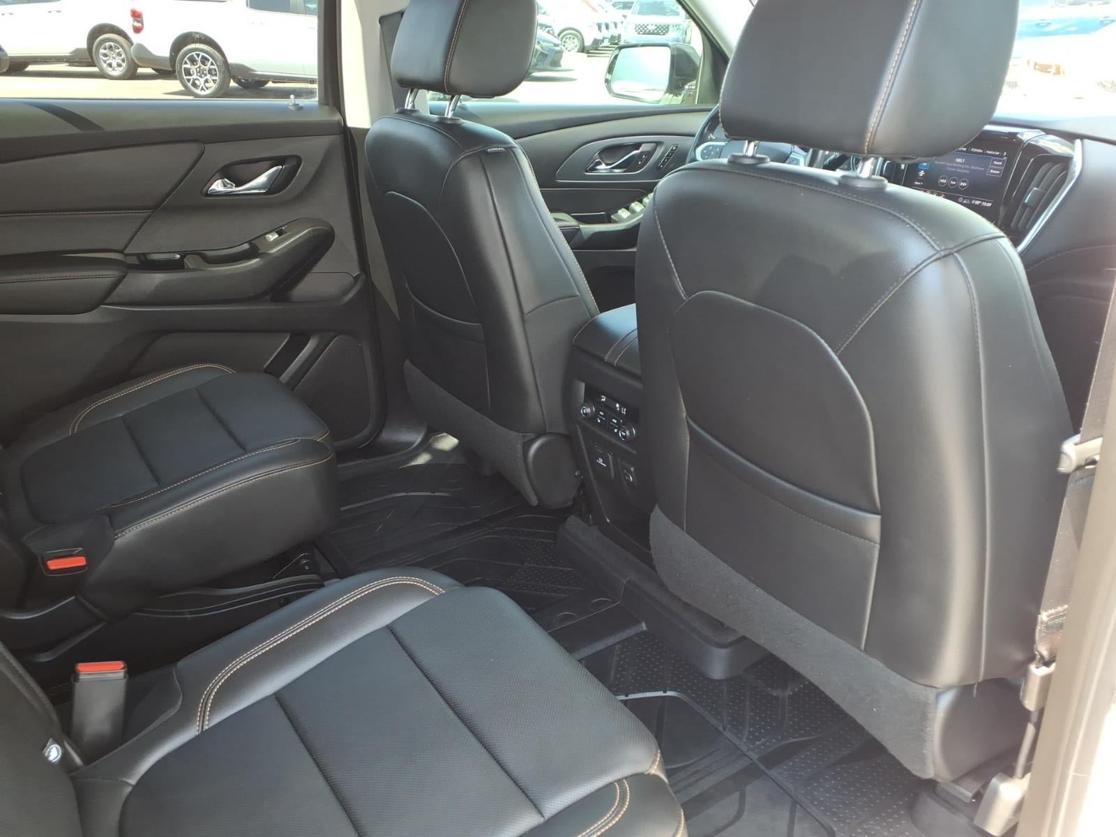 Used 2020 Chevrolet Traverse Premier w/ Redline Edition FWD image 14