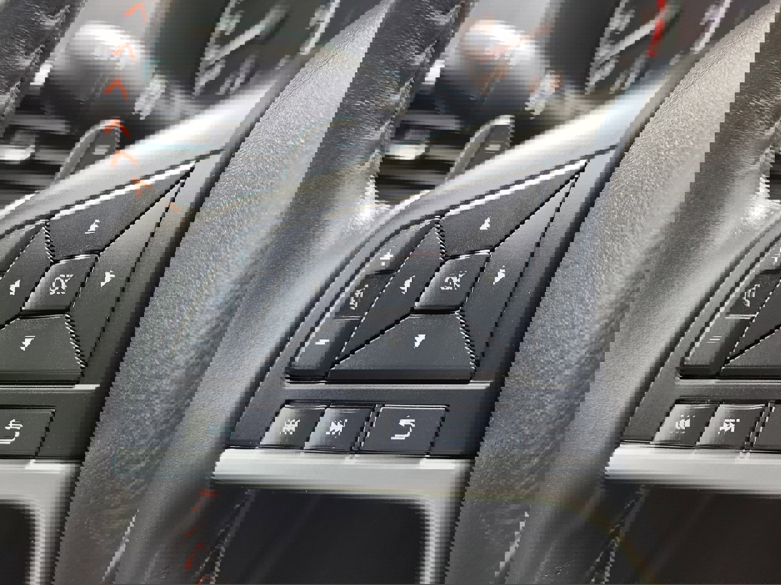 Used 2022 Nissan Altima 2.5 SR w/ Midnight Edition Package image 21