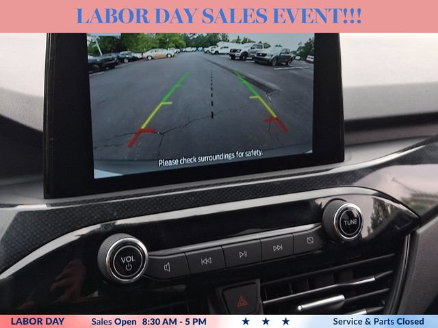 Certified 2025 Ford Escape ST-Line Select AWD/4WD image 23