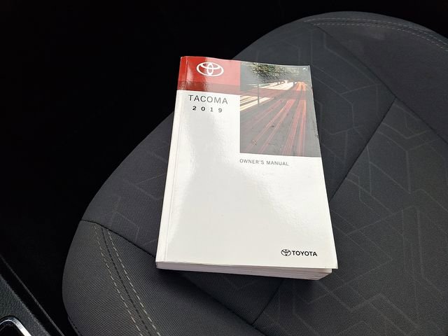 Used 2019 Toyota Tacoma TRD Off-Road image 25