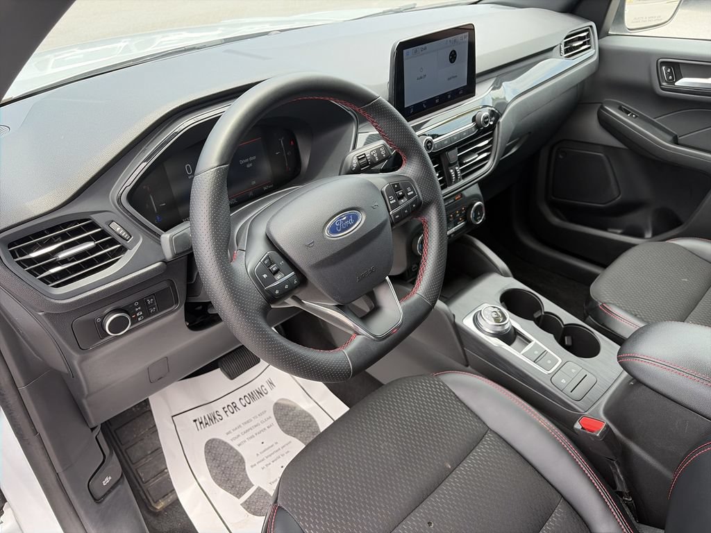 Certified 2025 Ford Escape ST-Line FWD image 11