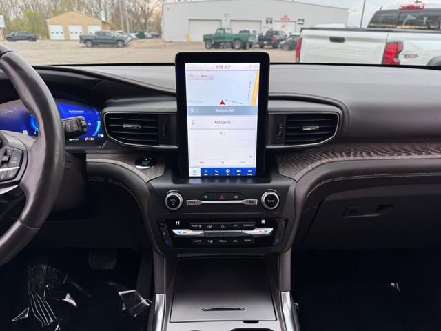 Certified 2020 Ford Explorer Platinum w/ Premium Technology Package AWD/4WD image 7