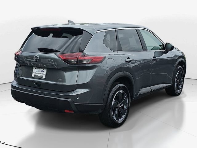 Used 2025 Nissan Rogue SV AWD/4WD image 4