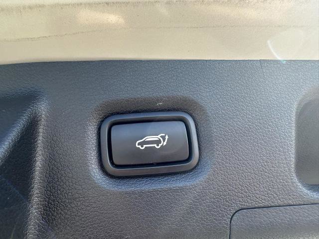 Used 2023 Hyundai Santa Fe SEL AWD/4WD image 13