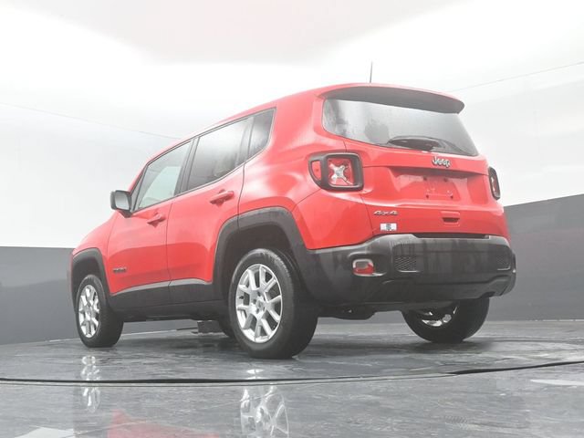 Used 2023 Jeep Renegade Latitude AWD/4WD image 21
