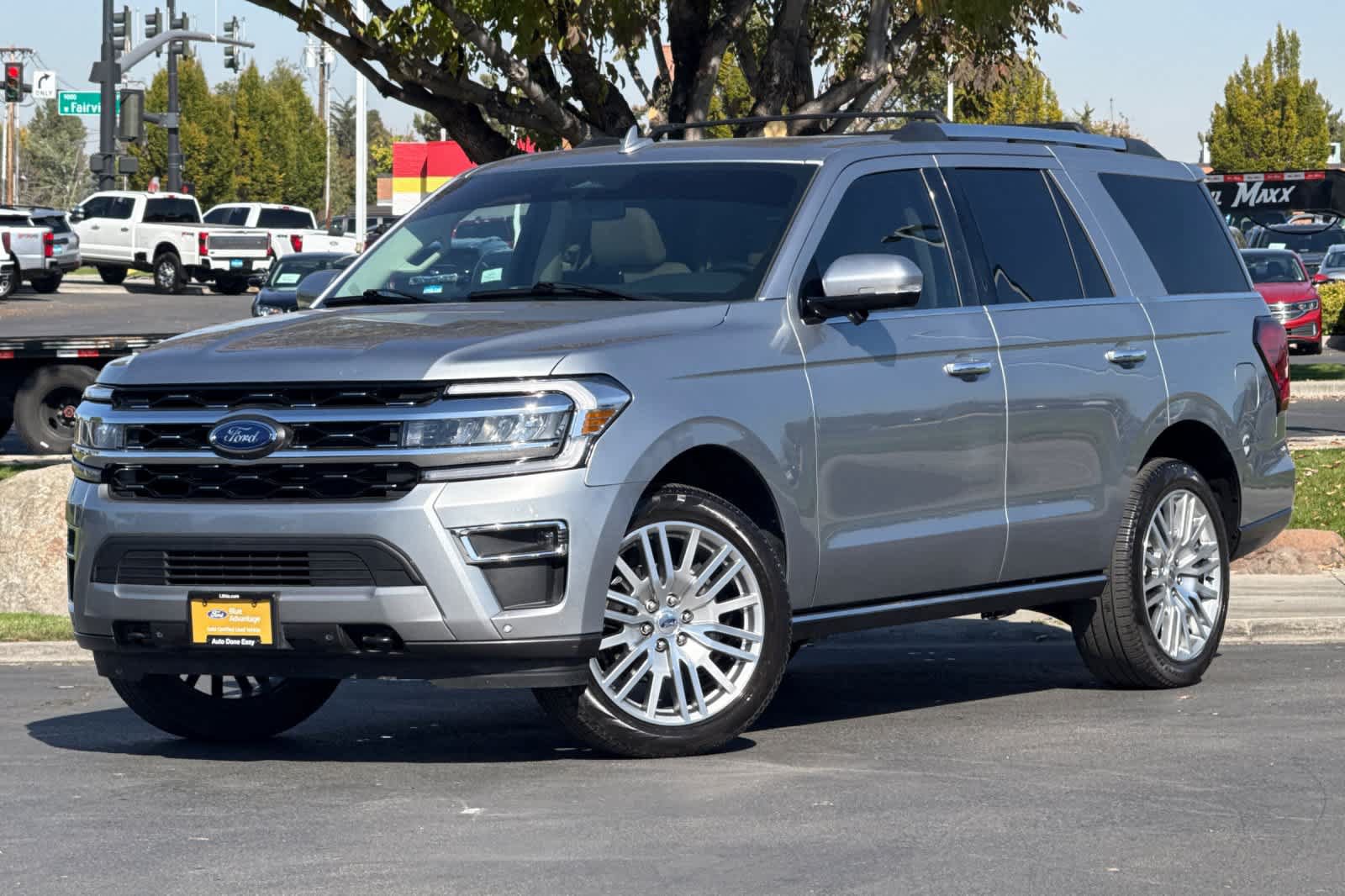 Certified 2024 Ford Expedition Limited AWD/4WD image 1