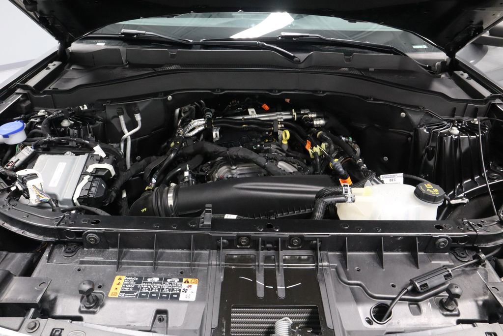 Certified 2025 Ford Explorer Active image 14