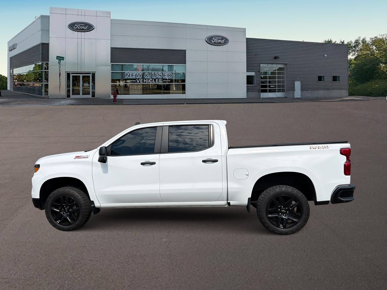 Used 2022 Chevrolet Silverado 1500 Custom Trail Boss AWD/4WD image 7