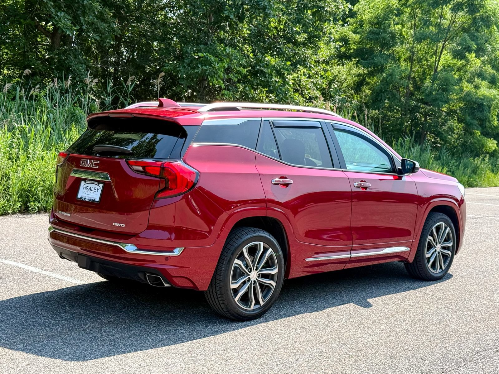 Used 2019 GMC Terrain Denali w/ Driver Alert Package II AWD/4WD image 6