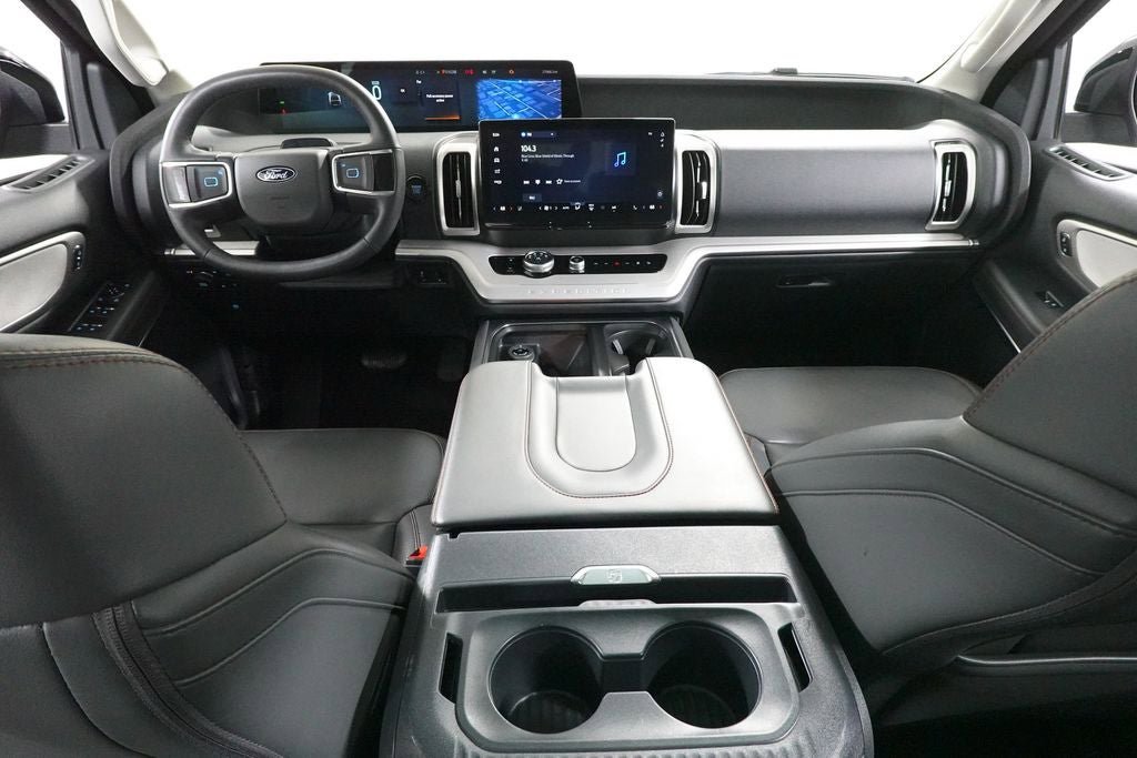 Certified 2025 Ford Expedition Active AWD/4WD image 13