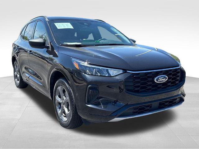 Certified 2024 Ford Escape ST-Line w/ Tech Pack #1 AWD/4WD image 6