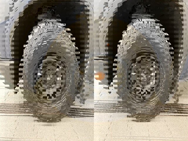 Used 2020 GMC Sierra 1500 SLE w/ Remote Start Package image 10