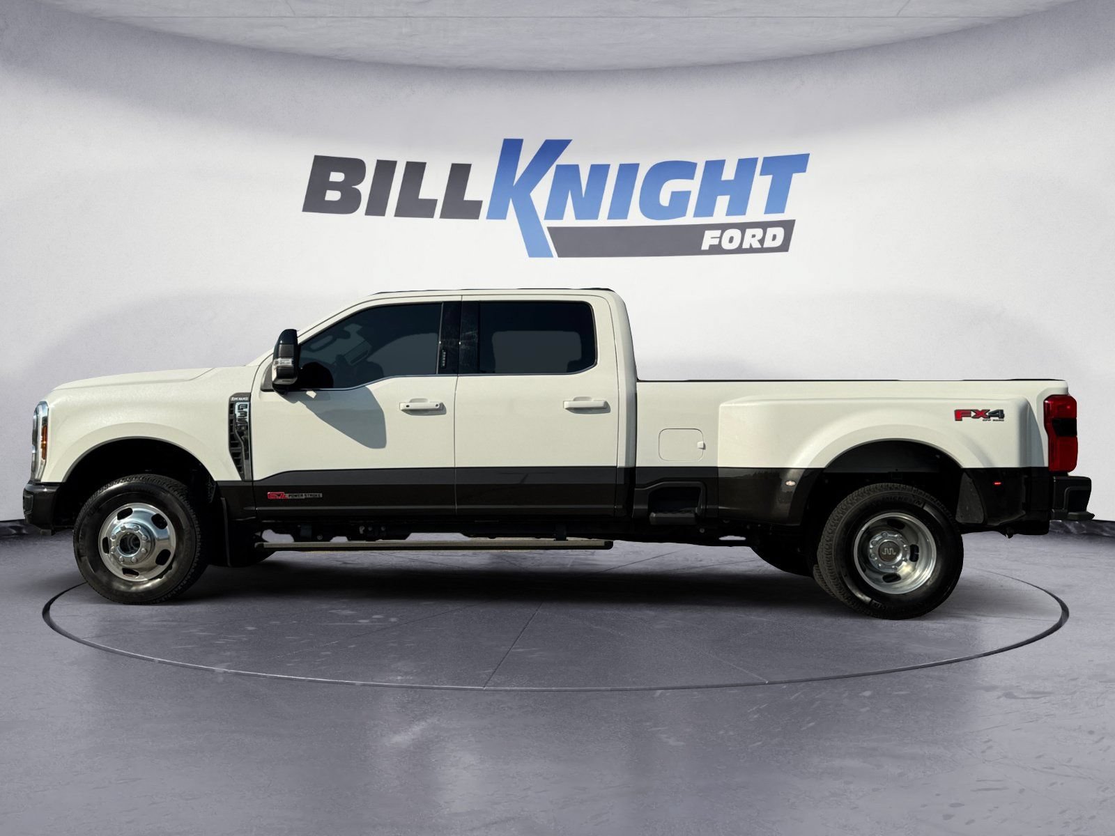 Certified 2024 Ford F350 King Ranch AWD/4WD image 2