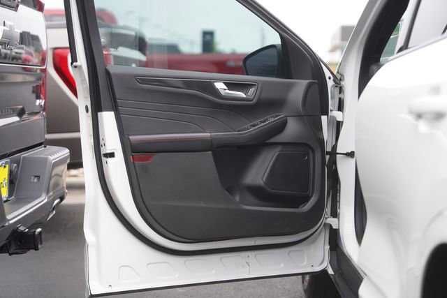 Certified 2023 Ford Escape ST-Line w/ Tech Pack #1 FWD image 30