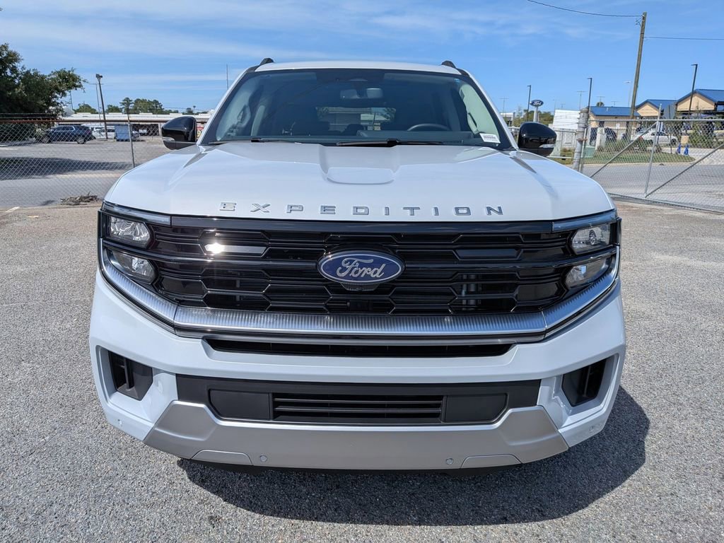 Certified 2025 Ford Expedition Max Platinum w/ Driver's Package AWD/4WD image 9