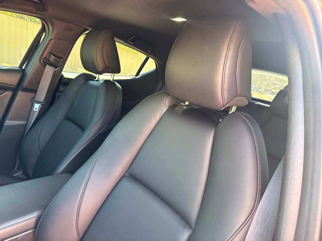 Used 2024 MAZDA MAZDA3 s FWD image 11