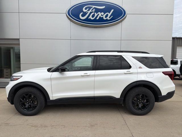 Certified 2022 Ford Explorer Timberline w/ Timberline Technology Package AWD/4WD image 2