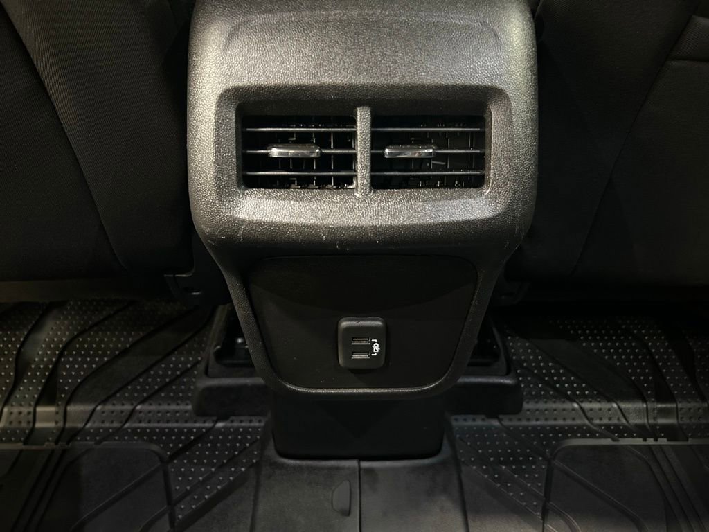 Used 2020 Chevrolet Equinox LT w/ LPO, Floor Liner Package AWD/4WD image 23