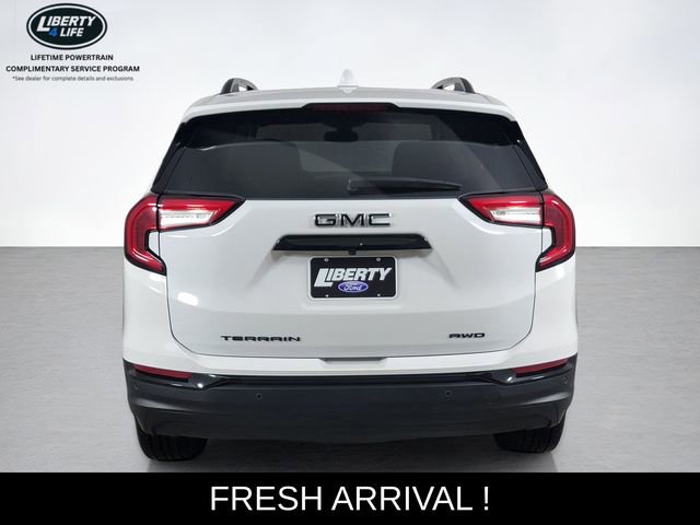 Used 2022 GMC Terrain SLE w/ Driver Convenience Package AWD/4WD image 4