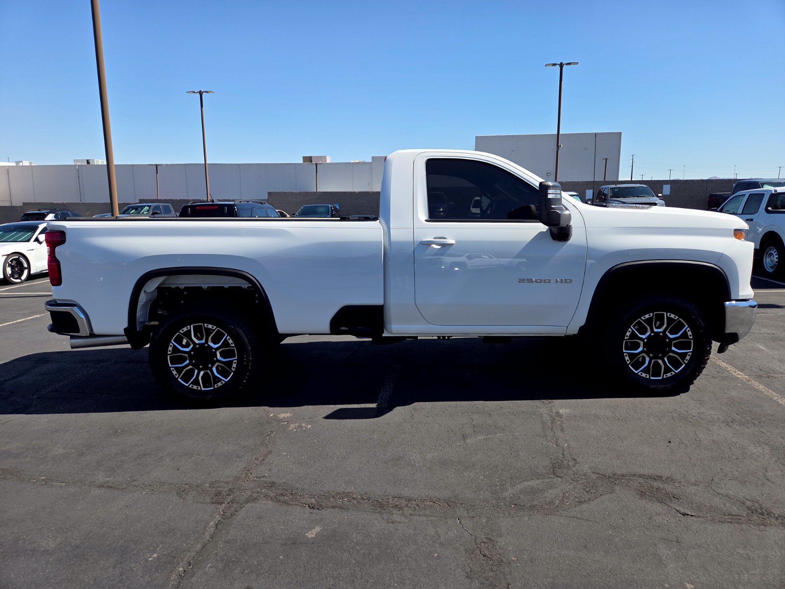Used 2024 Chevrolet Silverado 2500 LT w/ Convenience Package RWD image 7