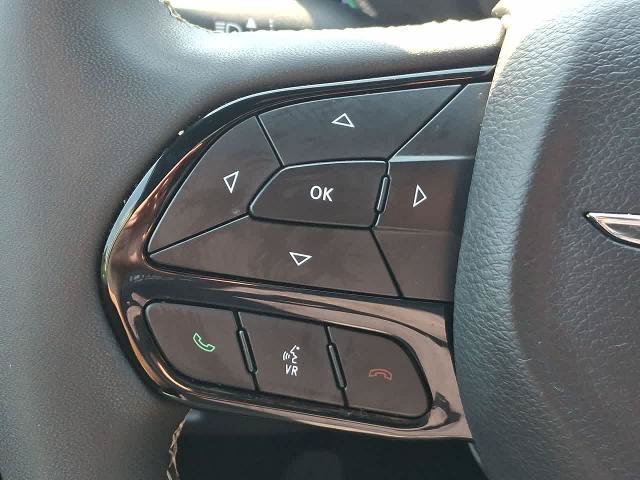 Used 2024 Chrysler Pacifica Limited FWD image 23